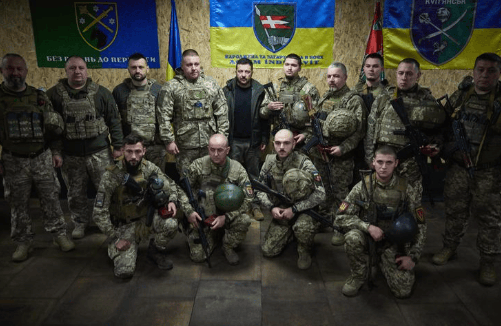 美俄交易突然曝光，泽连斯基只有割地才能停火！乌克兰着实被卖了一个好价钱