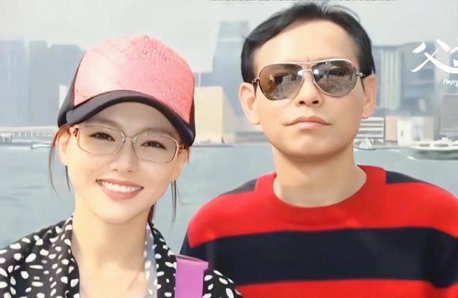 罗晋父亲告别仪式：布置低调，唐嫣和父母现身，20字挽联泪目！