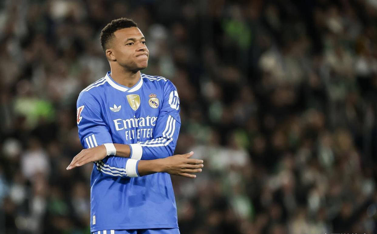 西甲最新积分战报：皇马客场又被弱西班牙足球甲级联赛旅逼平 领先巴萨仅剩1分