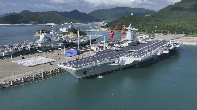 美国人一口咬定，称中国有8艘“航母”，多出来的5艘哪来的？