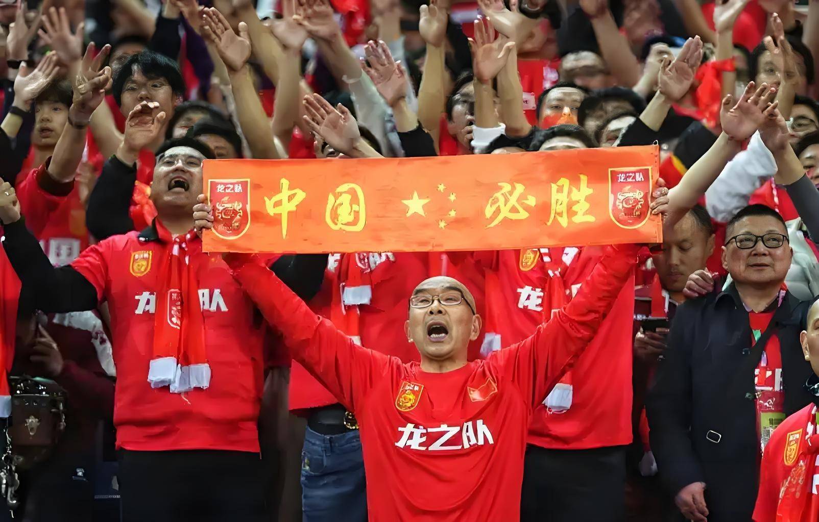 中国足球将崛起！联赛牺牲十年国足越踢越烂！2026新政这次我们不再当冤大头！西甲联赛免费高清直播＋实时赛程积分榜＋竞彩预测全覆盖（2025赛季）