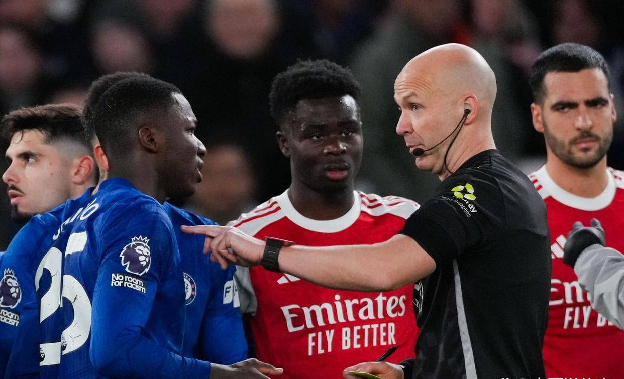 随着阿森纳2-0切尔西1-3利物浦1-1英超英格兰足球超级联赛最新积分榜出炉