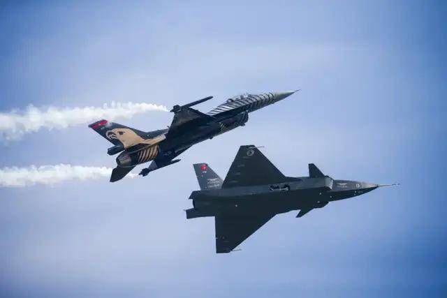 我们落后了？土耳其完成“世界首次无人机发射空空弹”，性能如何