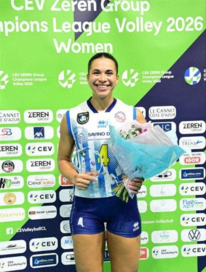 “西班牙足球甲级联赛斯金23分安娃14分！