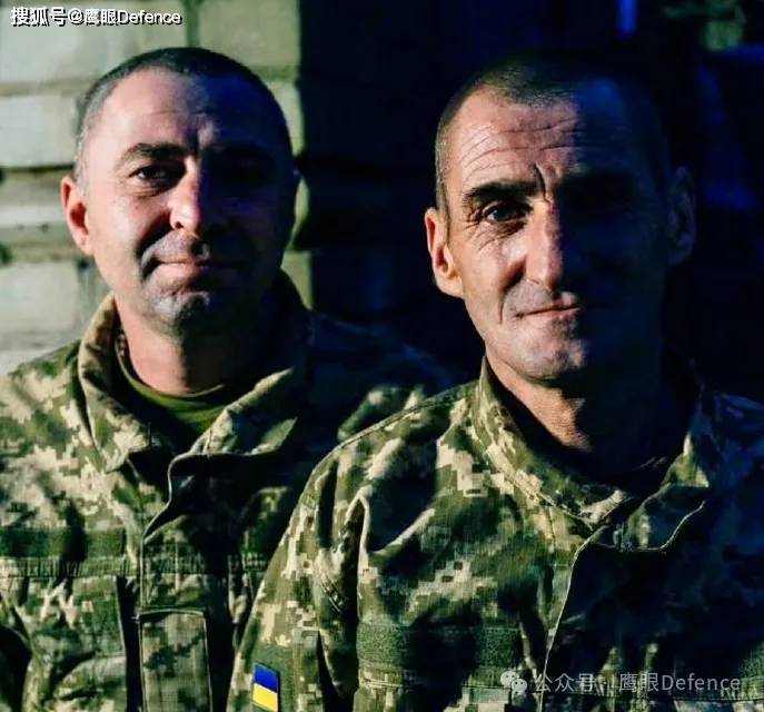 俄军上月夺占500平方公里,波城造成至少20%伤亡!两个乌军的故事