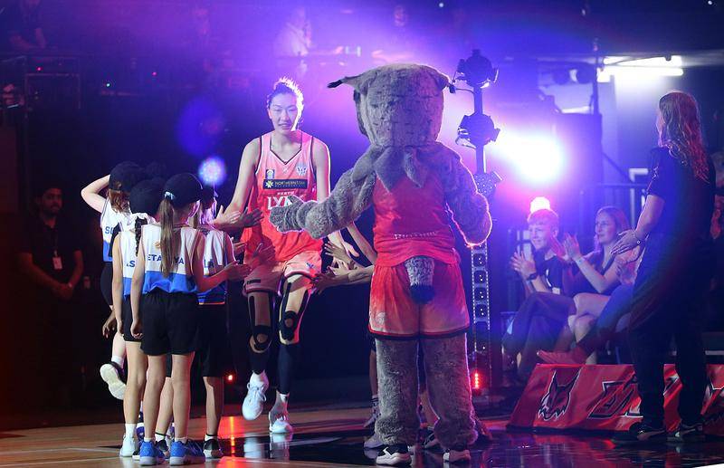 希望看到韩旭最强的样子——专访中国女篮名将韩旭