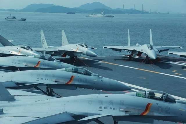 辽宁舰继续北上,日本急调“航母”出港,歼15要和F35正面较量?
