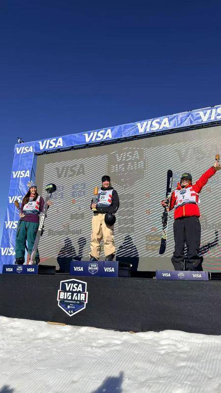 自由式滑雪大跳台世界杯斯廷博特站 | 杨如意摘得铜牌