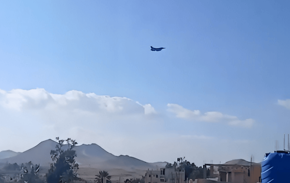 美军三死三伤,特朗普极力支持的政权,给了美国一个惨痛的教训!