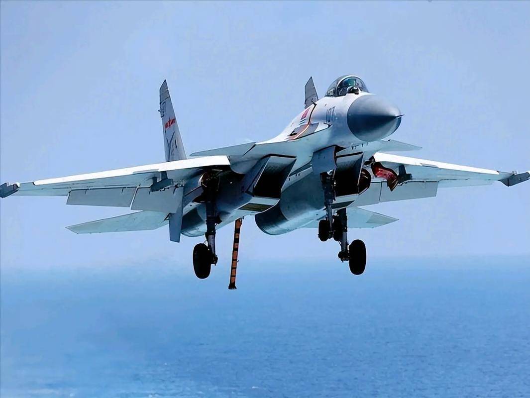 加贺号航母紧急出现,中日航母快速接近,日方会不会继续派F-35?