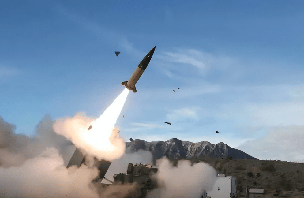 乌克兰得偿所愿！俄军第76空降师炸了一整夜：集团冲锋却落入圈套