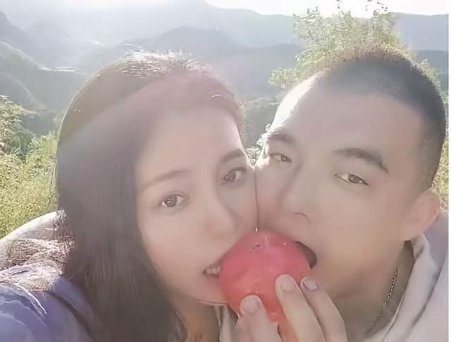 曝44岁知名演员于娜男友去世，上个月病危，筹款为其治疗太落魄