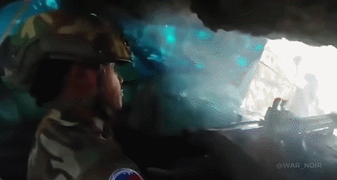 柬埔寨狙击手展示中国10式大狙！还有哪些武器是中国造？