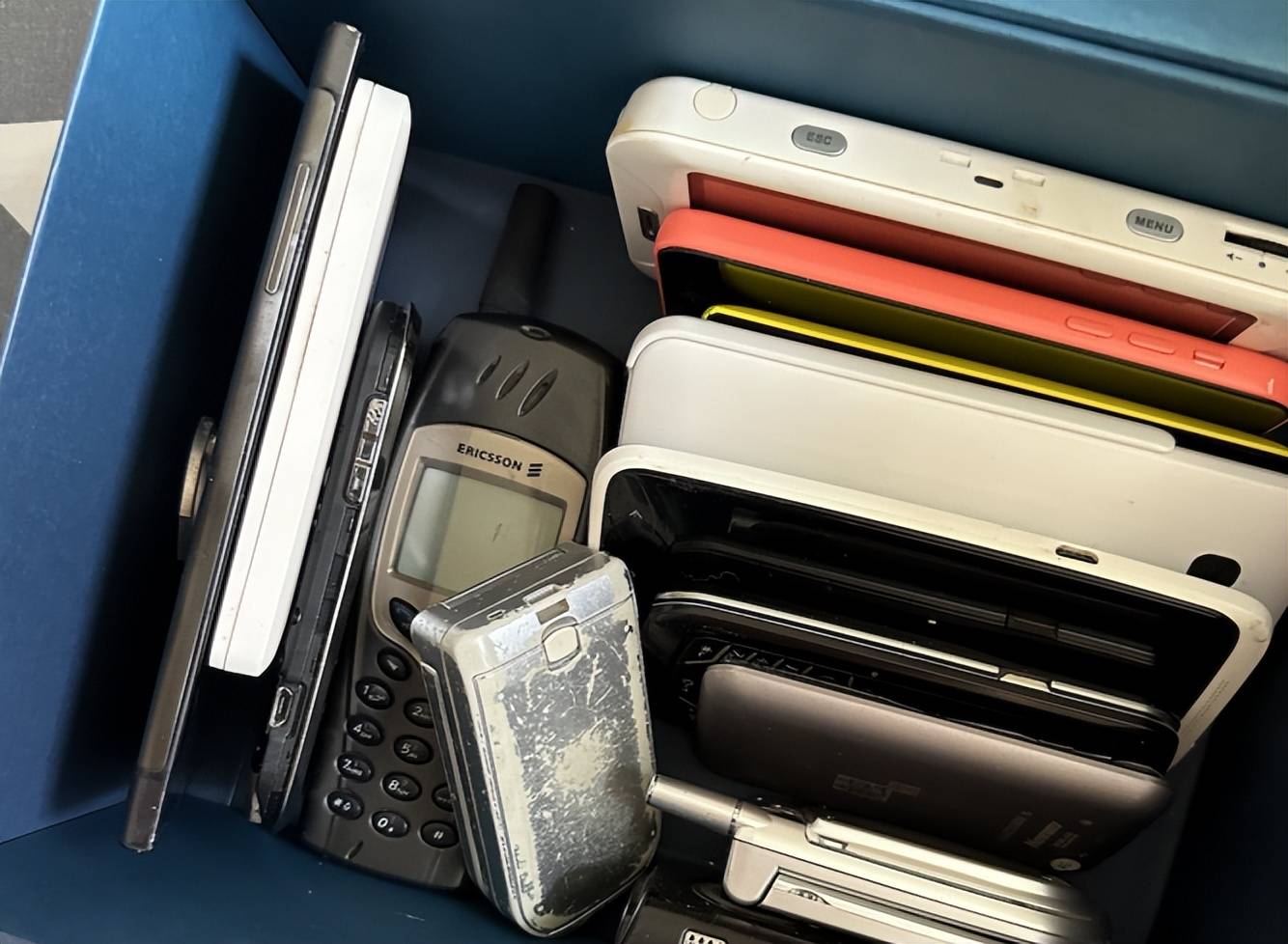 原创 旧手机不能随便卖了?史上最严新规出台!