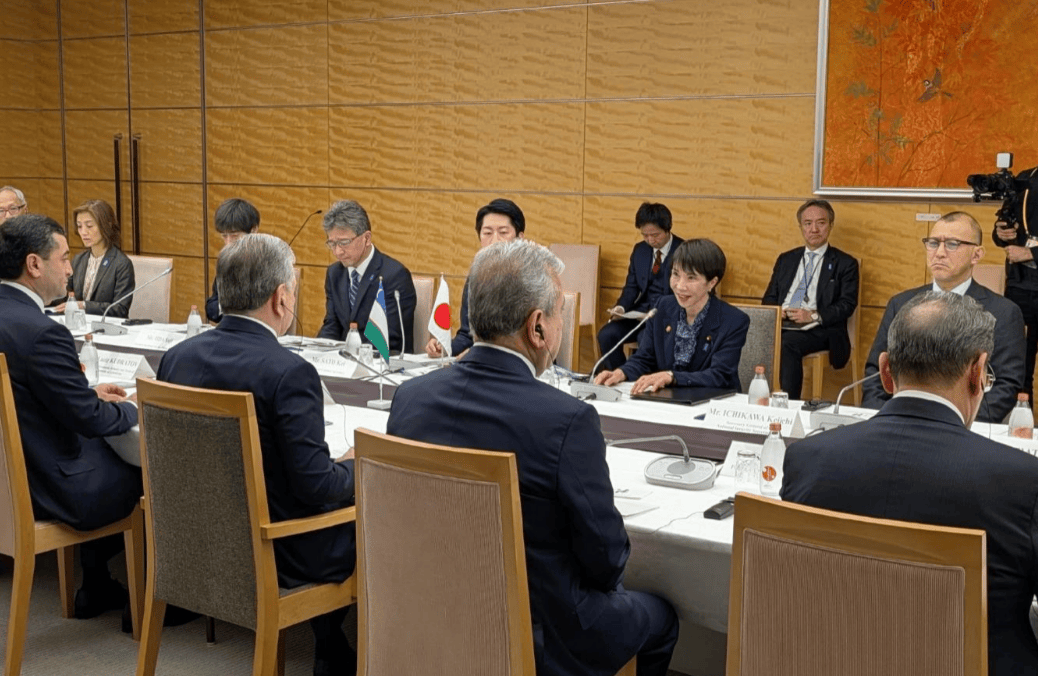 托卡耶夫刚结束访问日本，专机就直飞俄罗斯，高市早苗怕是要绷不住了