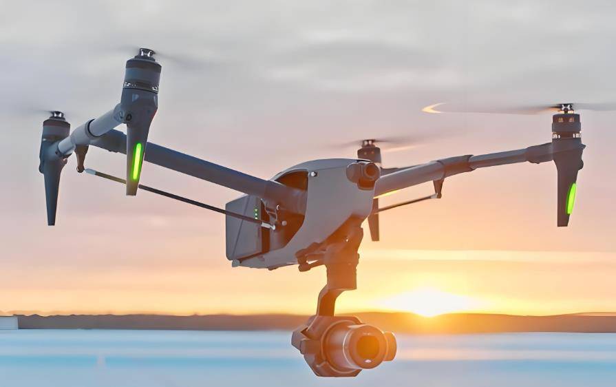 原创             炸锅！美国全面封杀大疆，非美制无人机全禁售，大疆强势回应引发全球巨大关注