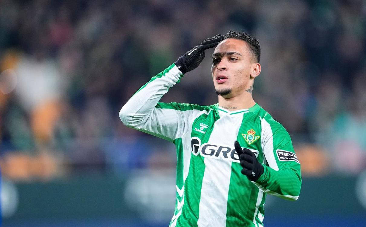 西甲最新积分榜揭晓：巴萨、贝蒂斯、马竞纷纷获胜排名动态更新西班牙足球甲级联赛