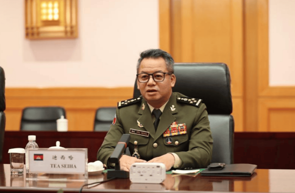 柬埔寨一仗被打出原形，不仅军队畏战怕战，谈判代表更怕有去无回