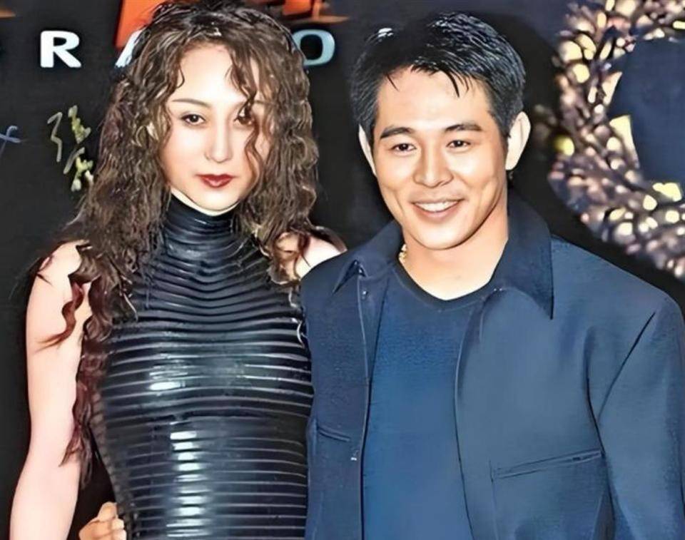 严防死守36年，利智还是输了，李连杰终是没放下被亏欠的“她们”