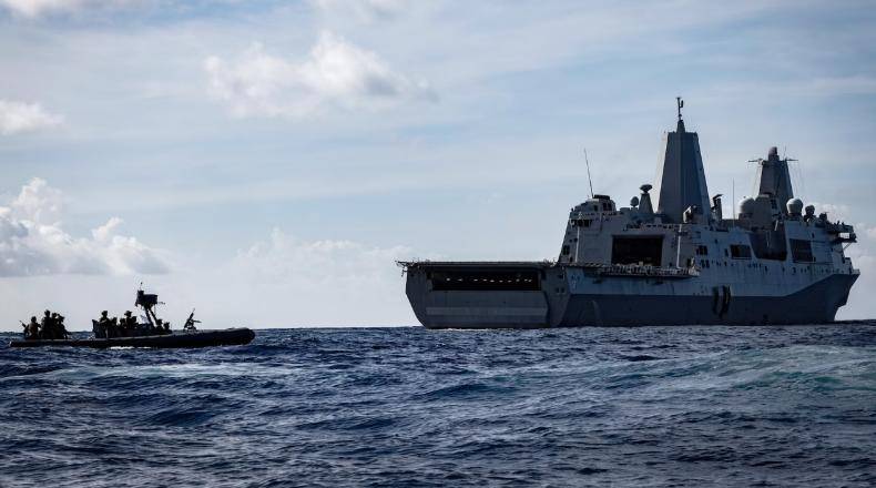 美国对委内瑞拉发动直接军事攻击！特朗普称美军摧毁一“大型设施”，马杜罗立场坚定