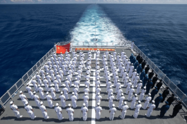 外媒:076舰携6种舰载无人战机亮相?“无人机航母”真的来了