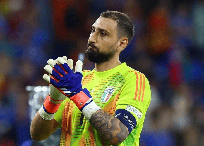 英超联赛免费高清直播+实时赛程+积分预测（2025赛季全覆盖）利物浦死守开云英超积分榜第四战术节奏再引争议