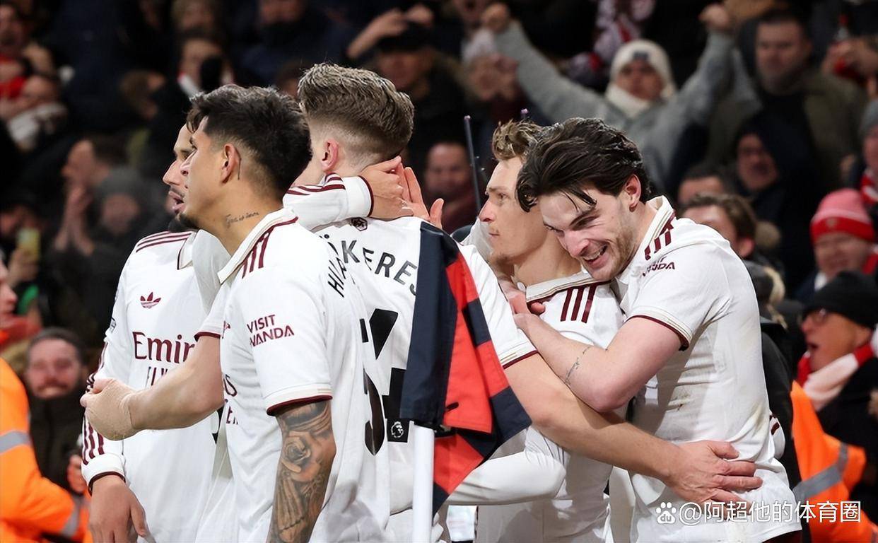 “利物浦曼城被绝平英超积分榜：阿森纳6英超