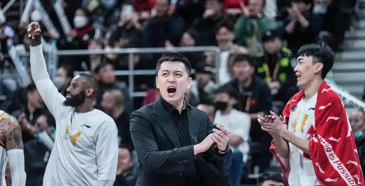 CBA盘口与数据深度__今日CBA盘口分析·大小分策略·球队档案两大豪门客场背水一战！CCTV5+直播首钢冲前四碰硬辽宁战宿敌保席位