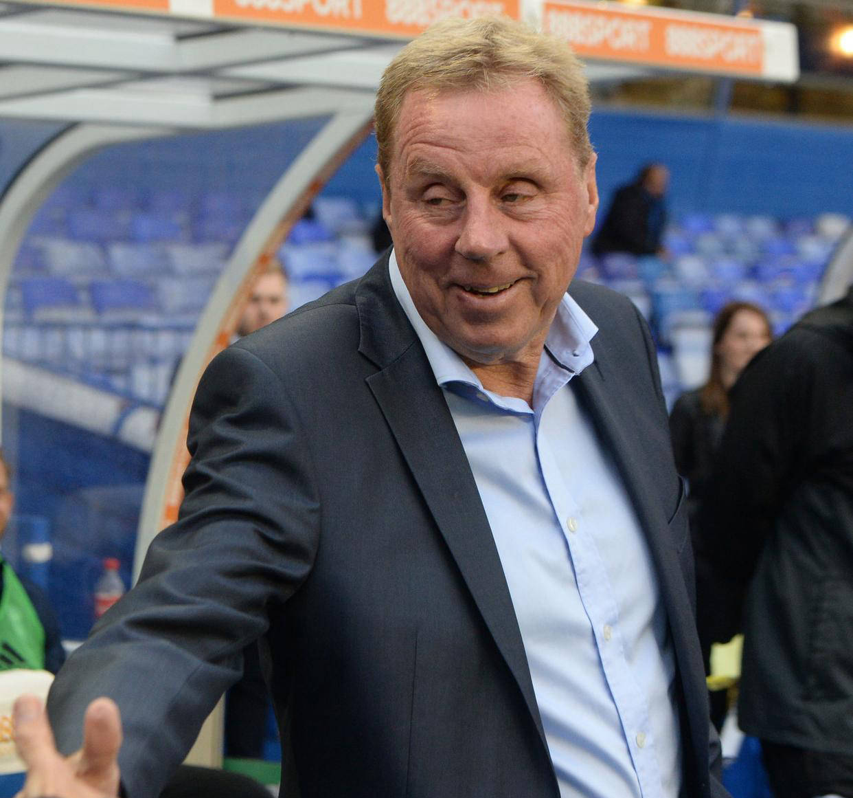 一日英超动态汇总：曼城新边锋正式加盟蓝军迎来年轻主帅英格兰足球超级联赛