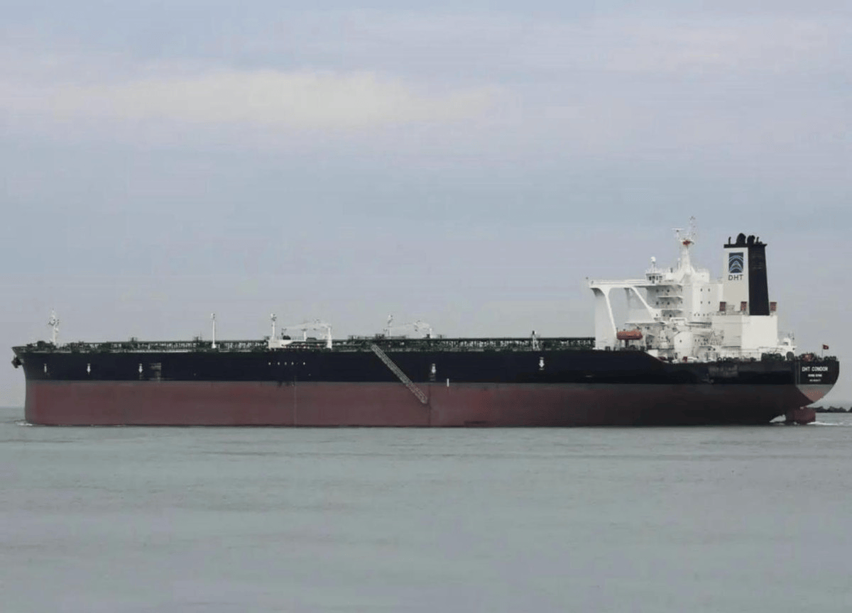 劫持俄油轮后，美军又扣押中国油轮？特朗普休要把中俄当委内瑞拉！