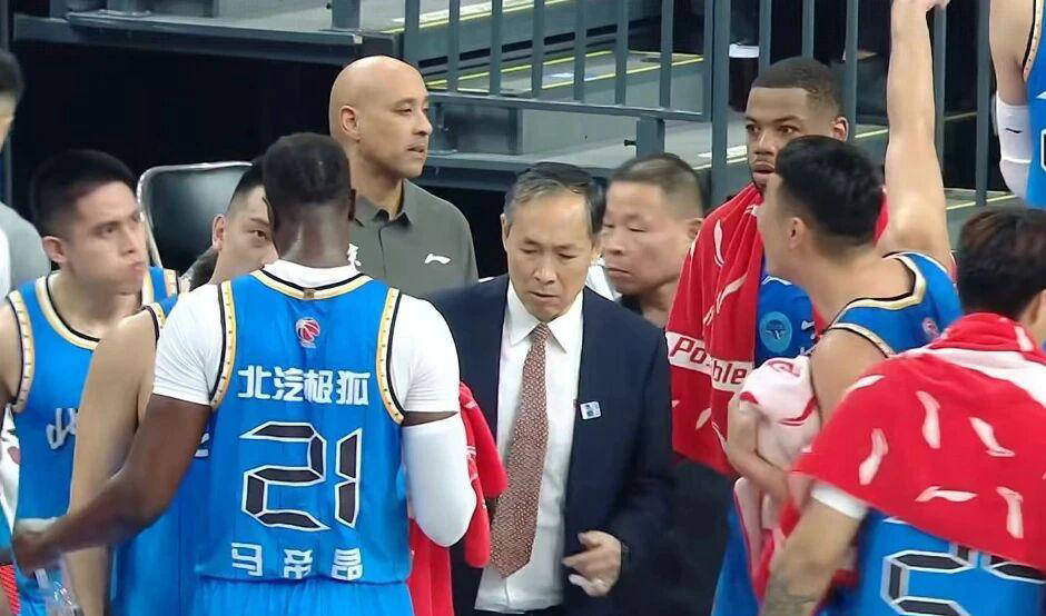 北京男篮大动作！新任小外援贝利已欧洲篮球联赛中文网__赛程比分+球队资讯+盘口分析抵京前NBA冠军中锋麦基或将加盟