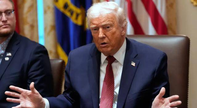 军舰已经抵达，南非却当着中俄军队的面，对伊朗下了“逐客令”