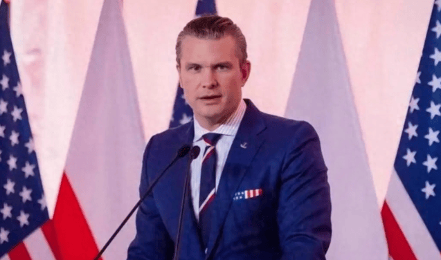 不到24小时,美军不宣而战!近百炸弹被投下,特朗普敲定“主战场”