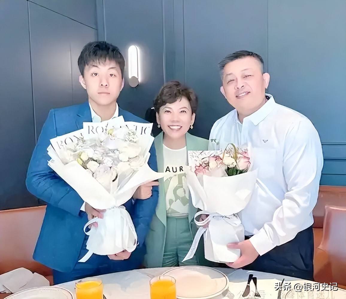 涉贪腐被带走、败光20亿、移民改国籍，邓亚萍身上的谣言太离谱