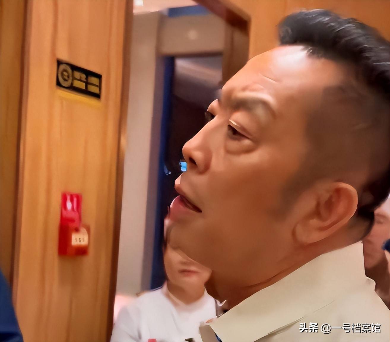 罗永浩、贾国龙被禁言不到24小时，恶心一幕发生 贾国龙为冲动买单