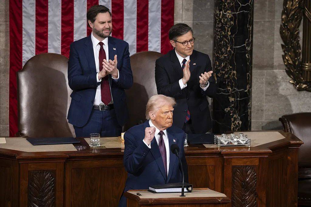 对台关税下调至15%，美方开始明抢台积电，卢特尼克宣布：特朗普4月如期访华！