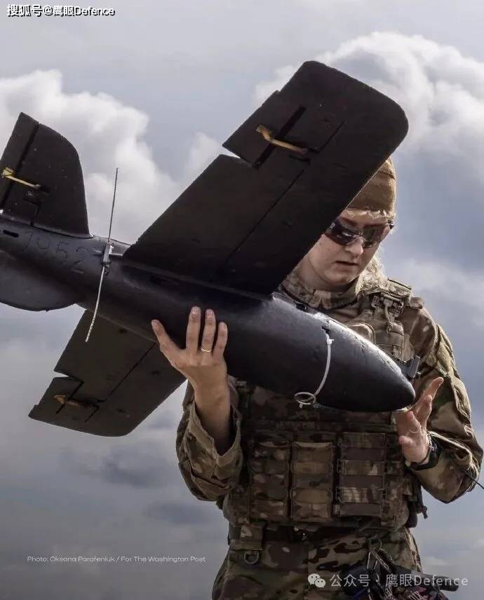 乌军首个全女性无人机小组：超过6.7万名女兵服役，上万人在前线