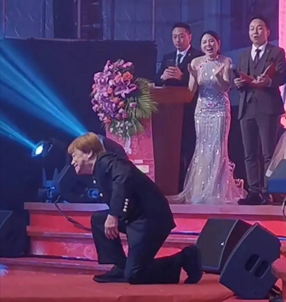 陈光标真敢说!他曝梁小龙是被身边人累垮的,早就劝过可惜没听劝,人走了账号还在卖货