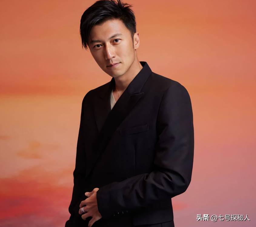 不足24小时,央媒2次公开点名谢霆锋,网友:王菲可以放心了