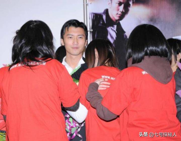 不足24小时,央媒2次公开点名谢霆锋,网友:王菲可以放心了