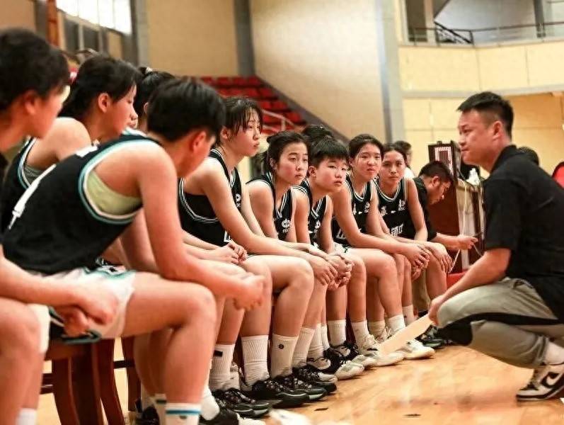 NBA职业联赛中文官网__实时赛程比分+球队资讯山谷间的篮球星火：一支乡镇女篮的突围之路