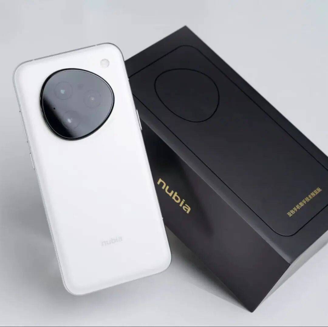 “中国最有钱的三个男人”,正为豆包疯狂开战