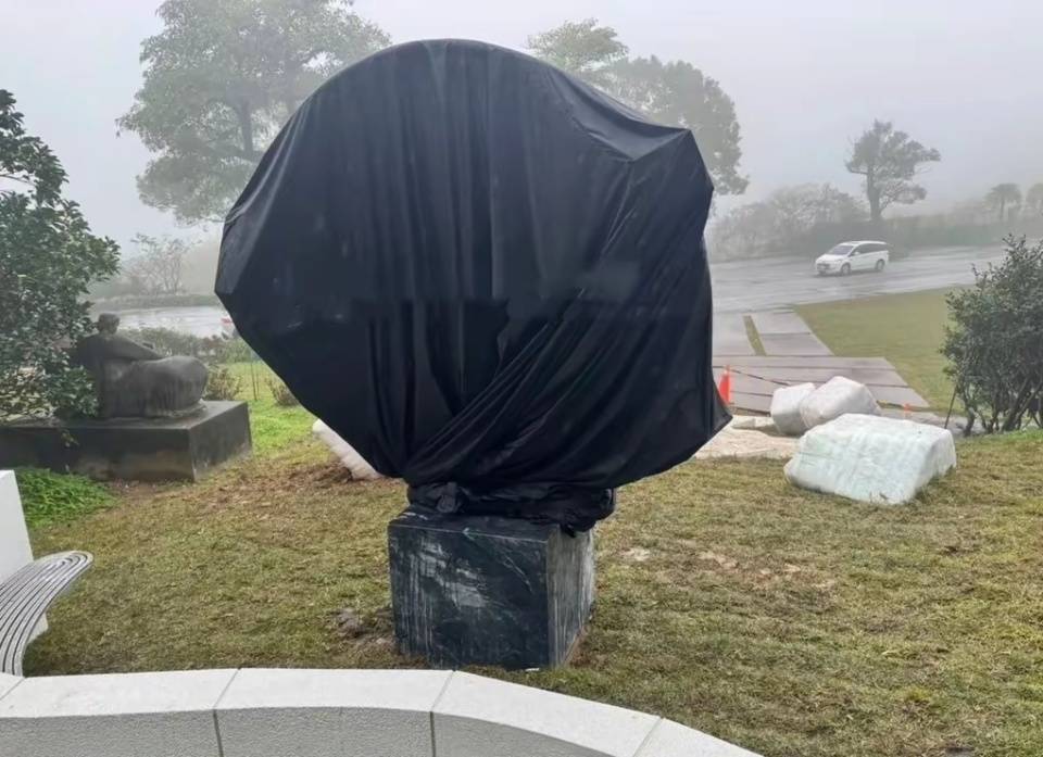 把大S遗产转给两个娃,完成大S雕像落成仪式,具俊晔回韩国倒计时