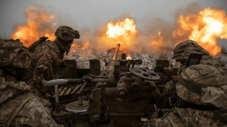 俄军重启轰炸用上“3吨重弹头”！FAB3000滑翔弹首秀，300米内无人生还