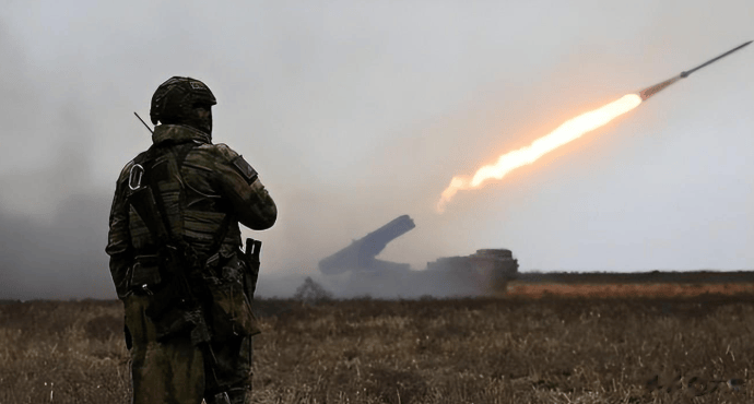 俄军重启轰炸用上“3吨重弹头”！FAB3000滑翔弹首秀，300米内无人生还