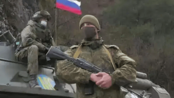 康斯坦丁诺夫卡生死局：俄军“包饺子”战术能否掐断乌军命脉？