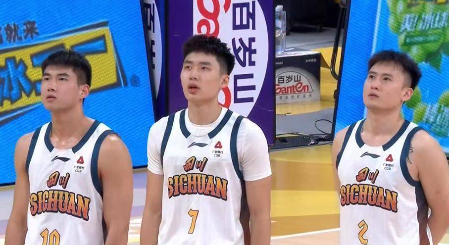 CBA疯狂一夜：广东被上海双杀前总冠军23连败最新积分榜如下