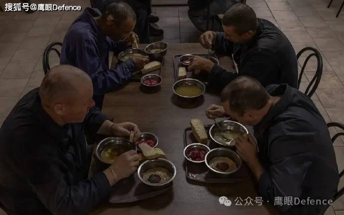乌军战俘获释后也会去世！俄军战俘：回俄罗斯还不如留在乌克兰