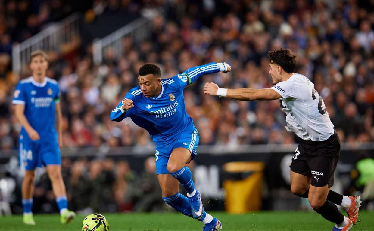 西班牙足球甲级联赛西甲最新积分榜更新：皇