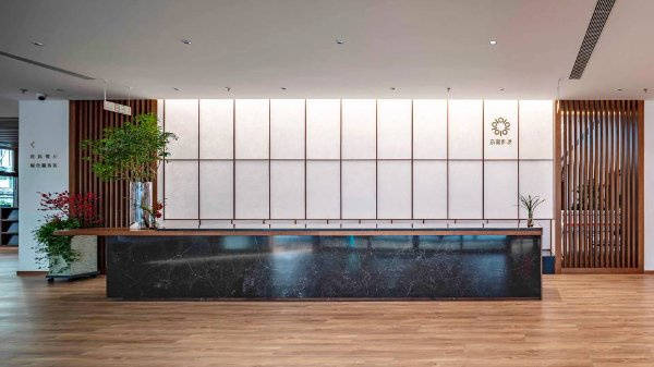 半壁店附近护理型机构？乐普养老半壁店长者